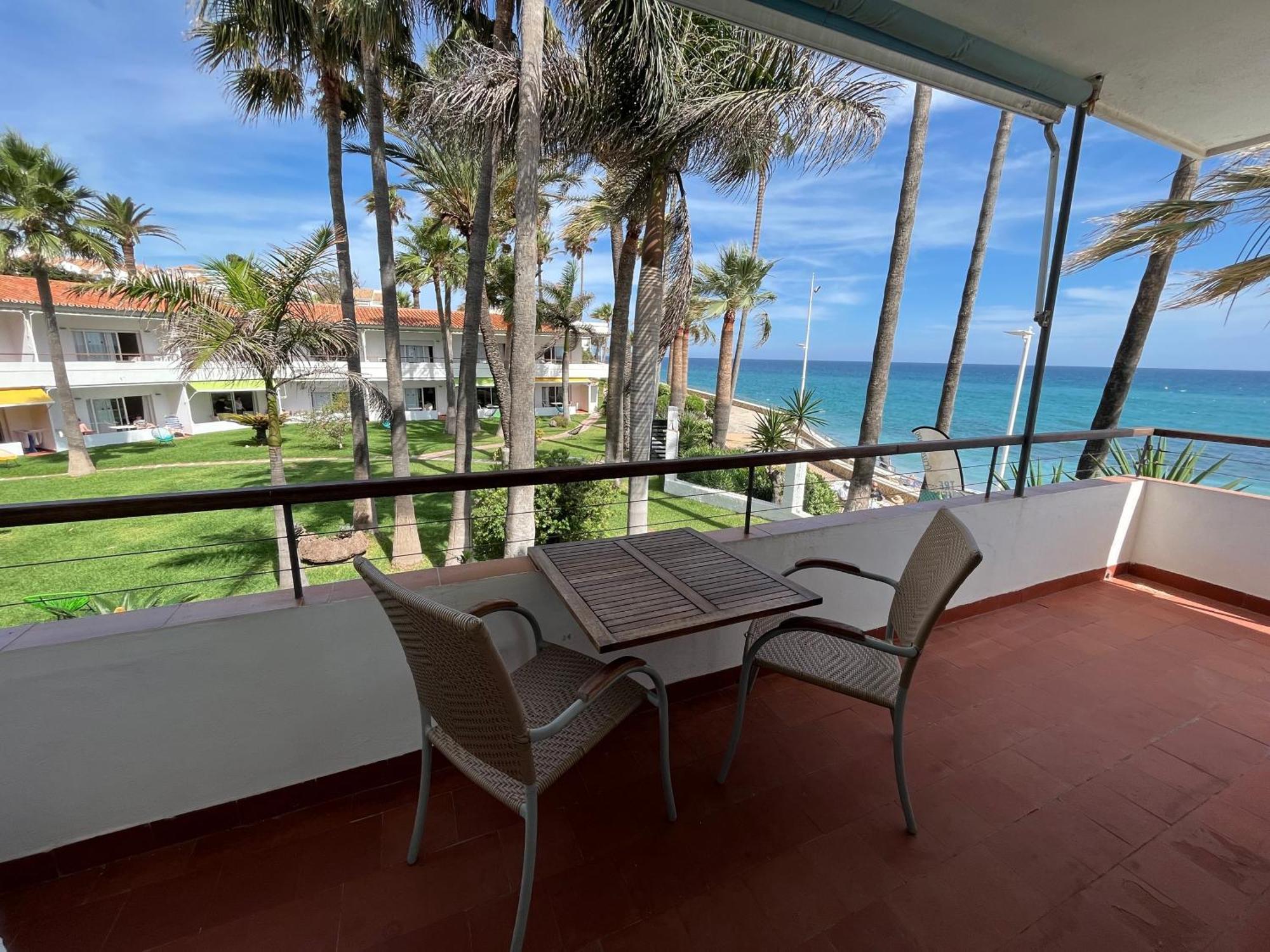 Apartamentos Playa Torrecilla Nerja Esterno foto