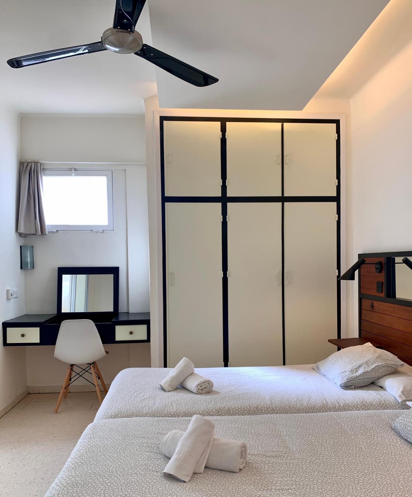 Apartamentos Playa Torrecilla Nerja Esterno foto