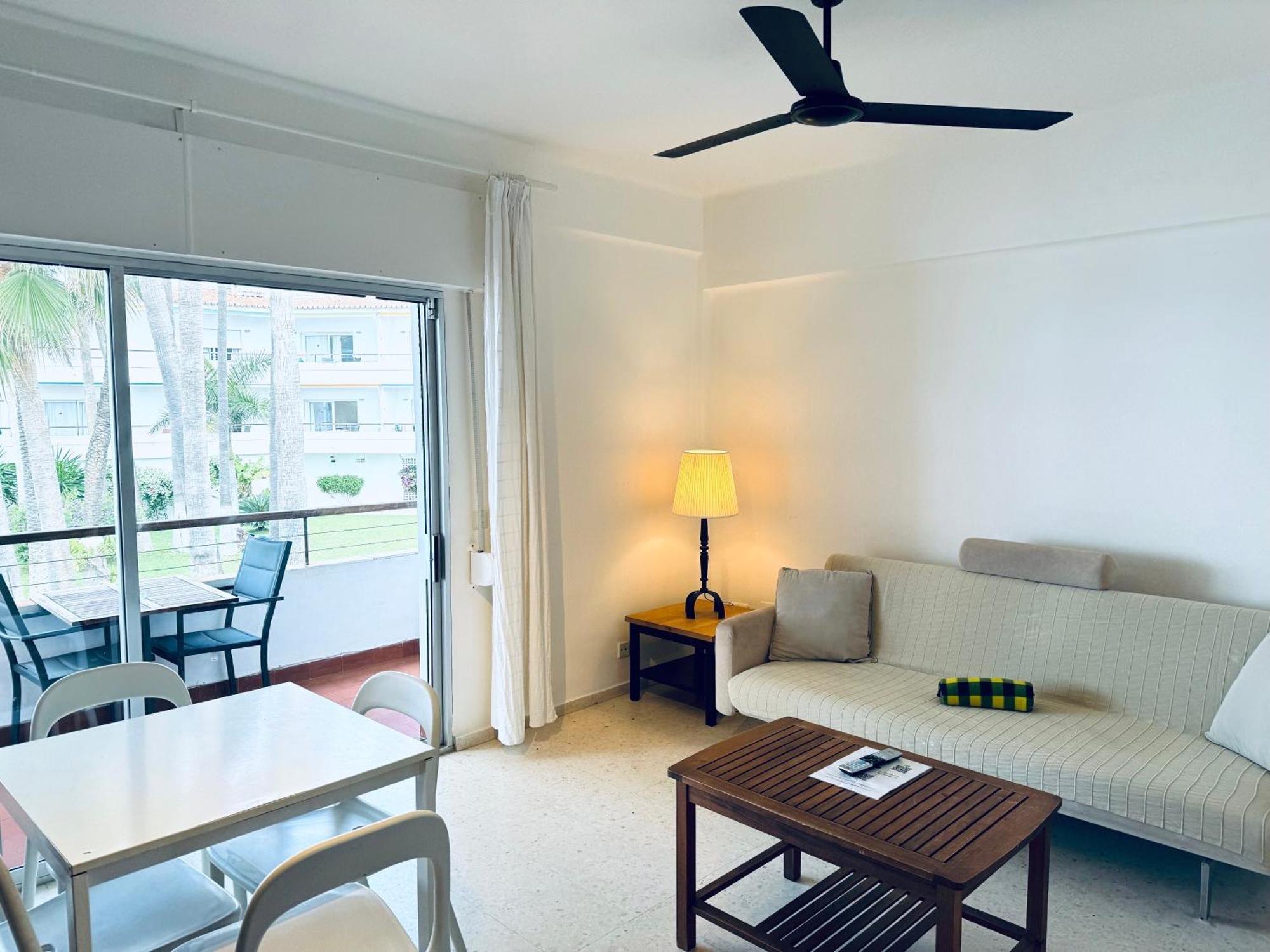 Apartamentos Playa Torrecilla Nerja Esterno foto