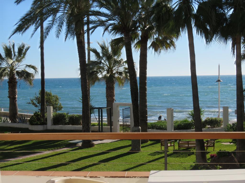 Apartamentos Playa Torrecilla Nerja Esterno foto