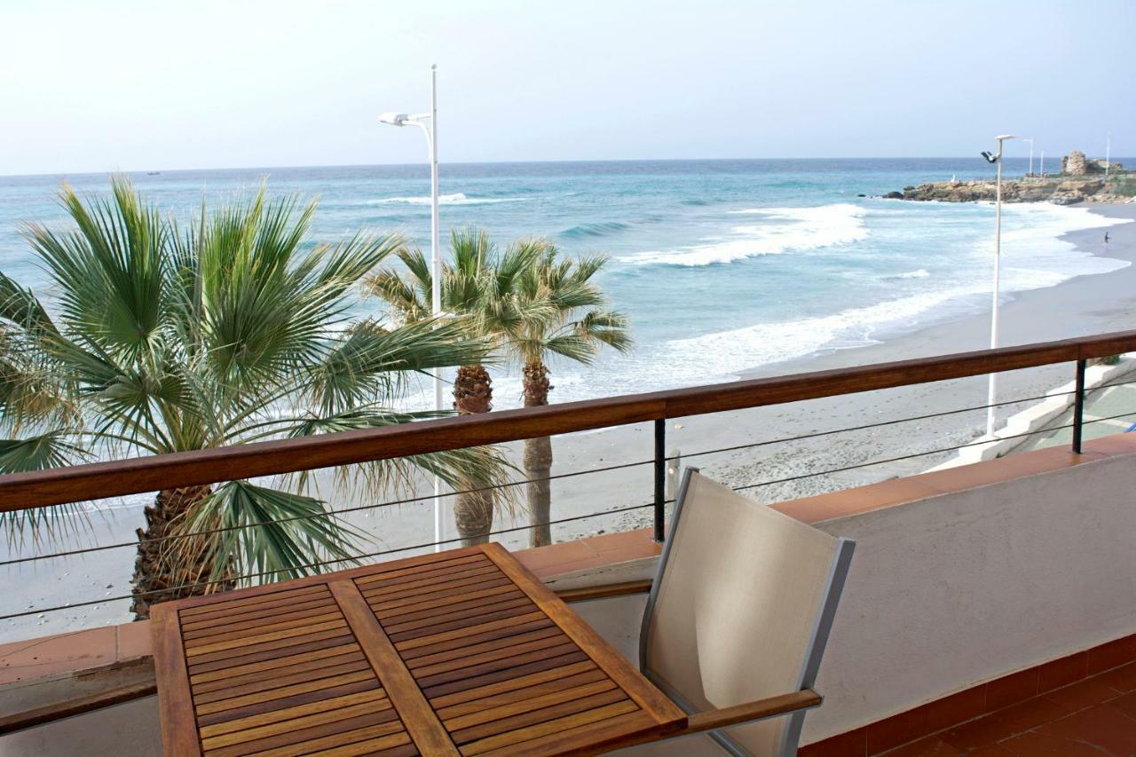 Apartamentos Playa Torrecilla Nerja Esterno foto
